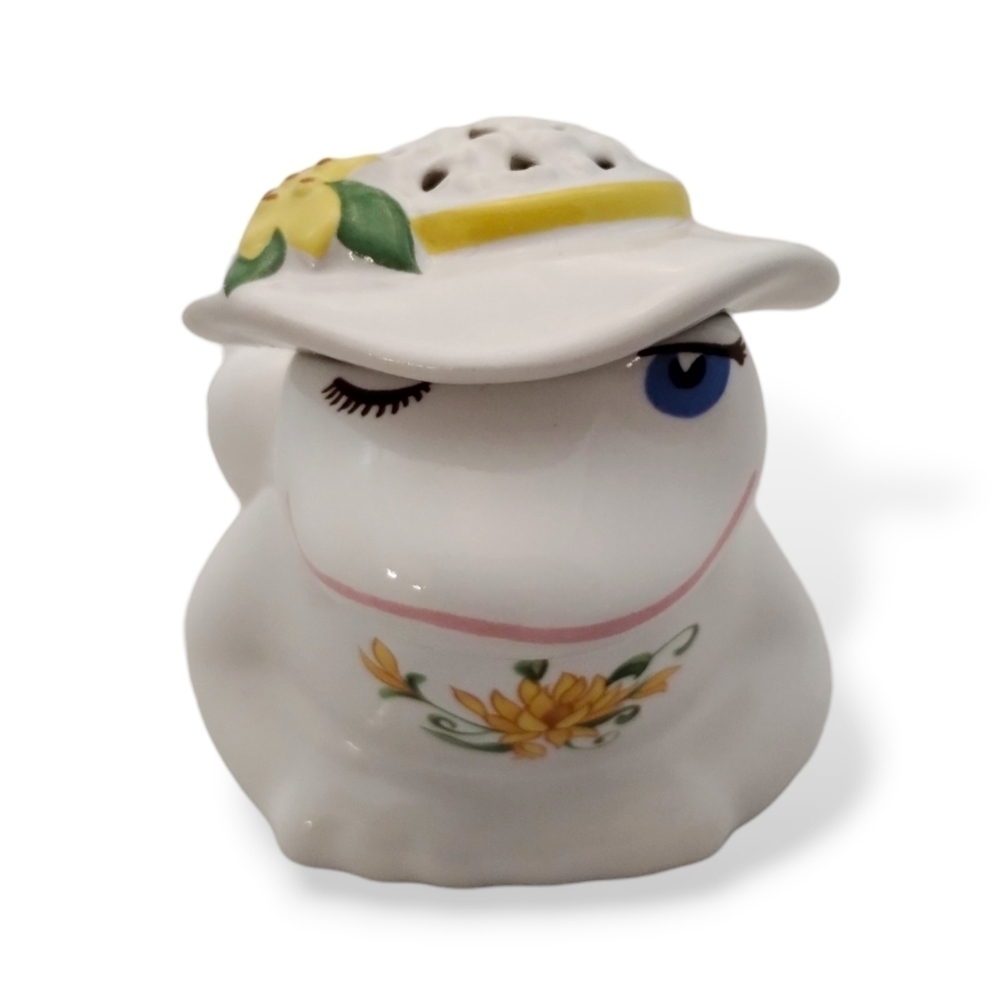 Vintage Avon Flirtatious Frog Ceramic Pomander Figurine